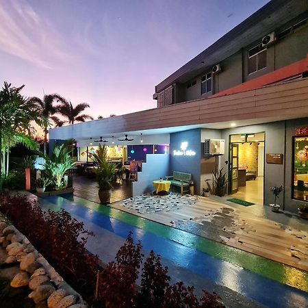 Treeline Urban Inn Kota Kinabalu Exterior foto