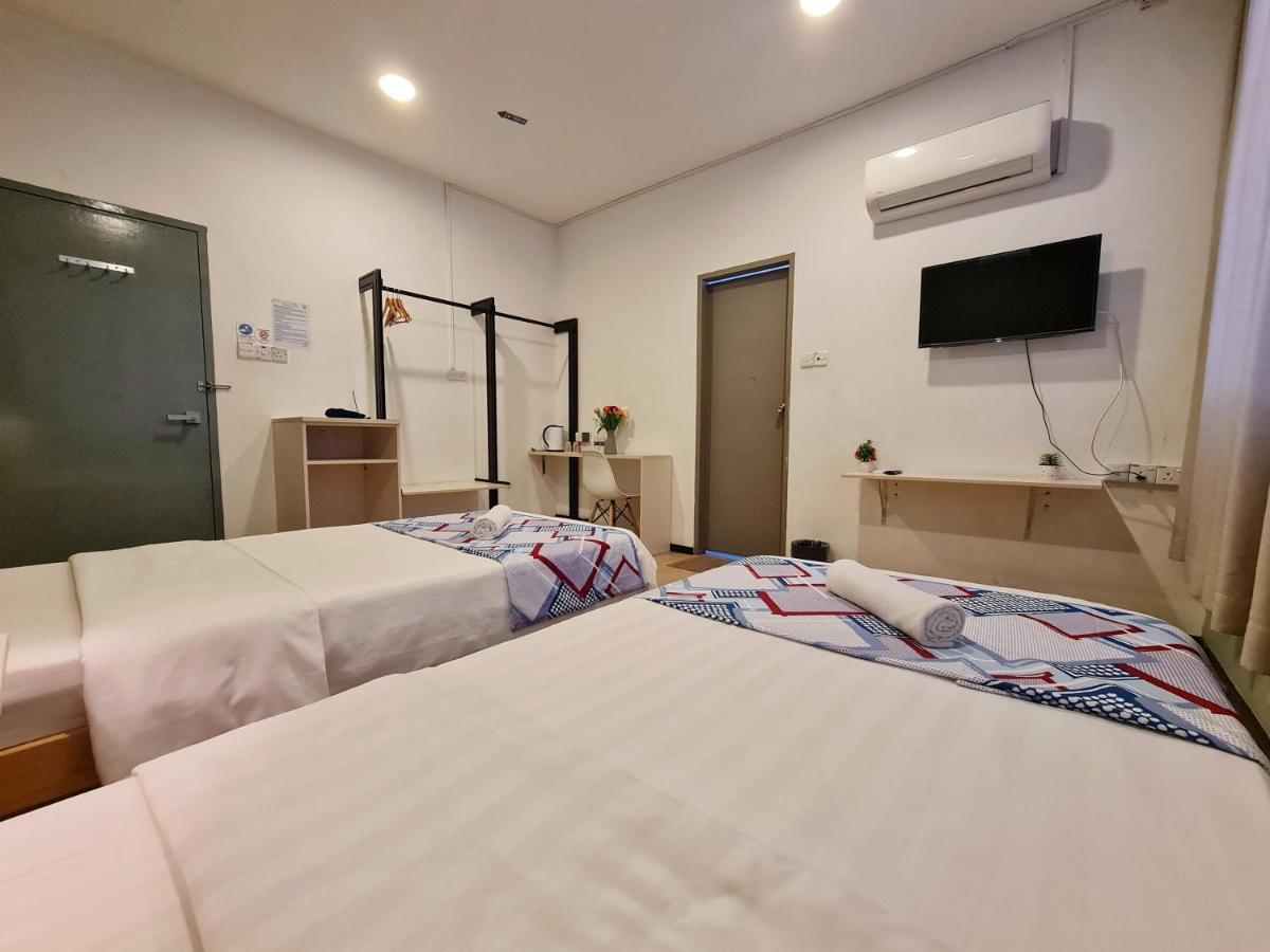 Treeline Urban Inn Kota Kinabalu Exterior foto
